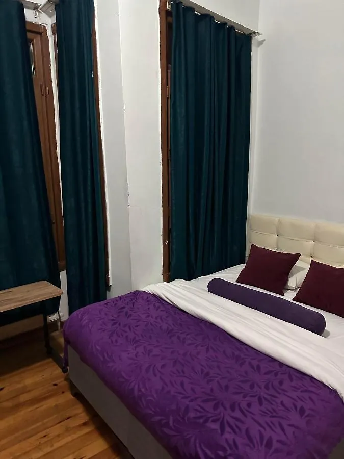 Cihangir Rooms 伊斯坦布尔 0*,